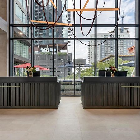 Cambria Hotel Austin Downtown Exterior photo